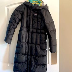 Girls Patagonia puffer coat